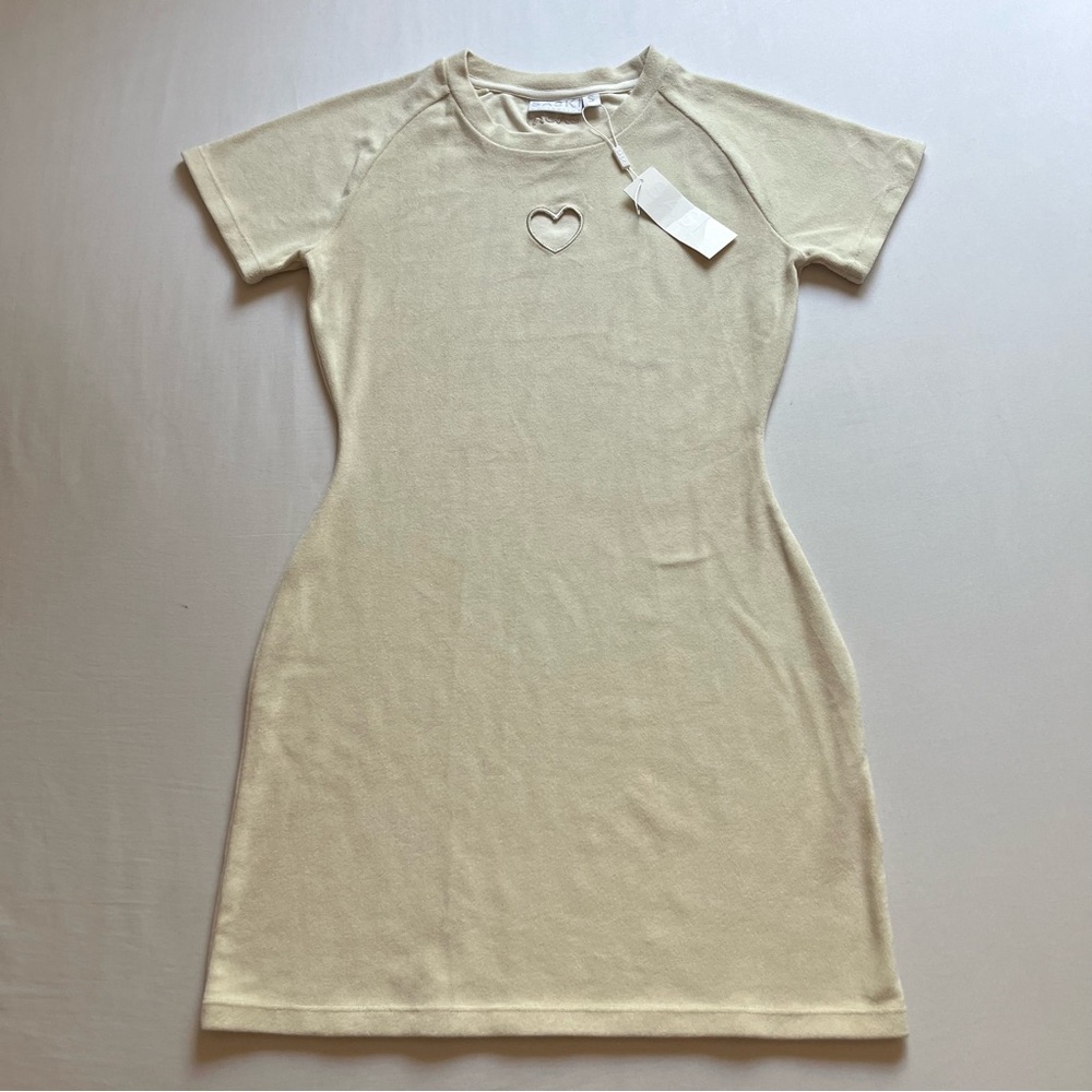 NWT SASKI COLLECTION tan nude beige terry cloth cutout heart‎ short sleeve mini